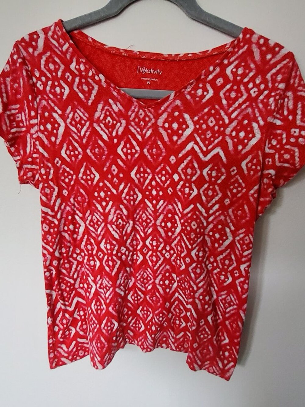 Red Ikat T-shirt Relativity brand Size PL
